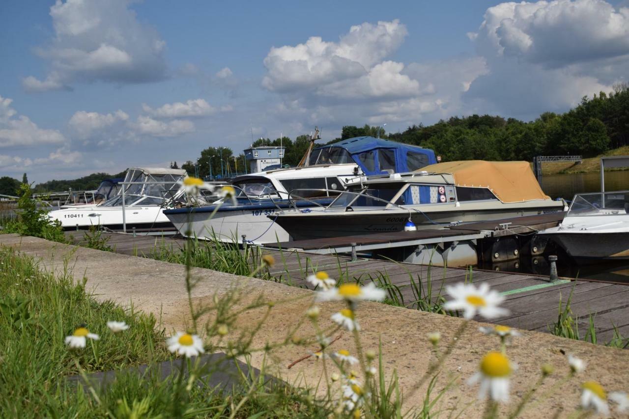 Marina Tynec N. L. - Kemp Tynec nad Labem Luaran gambar