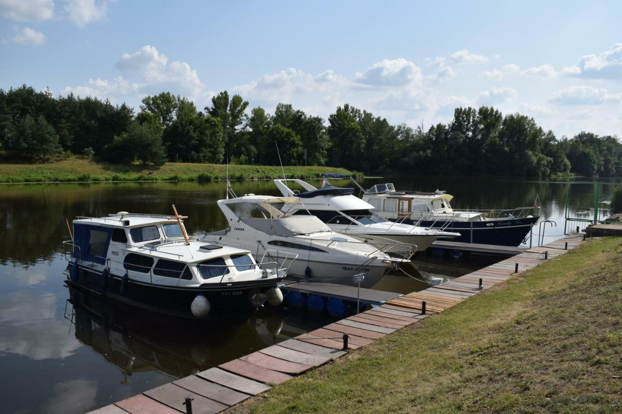 Marina Tynec N. L. - Kemp Tynec nad Labem Luaran gambar